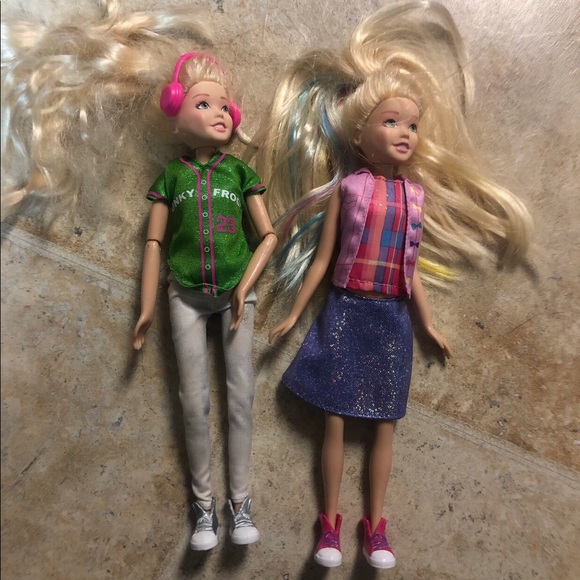 Dolls - Picture 1 of 1